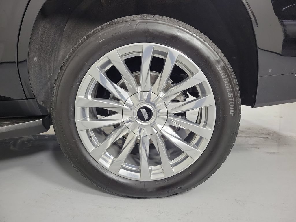 Certified 2024 Cadillac Escalade Premium Luxury AWD/4WD image 10