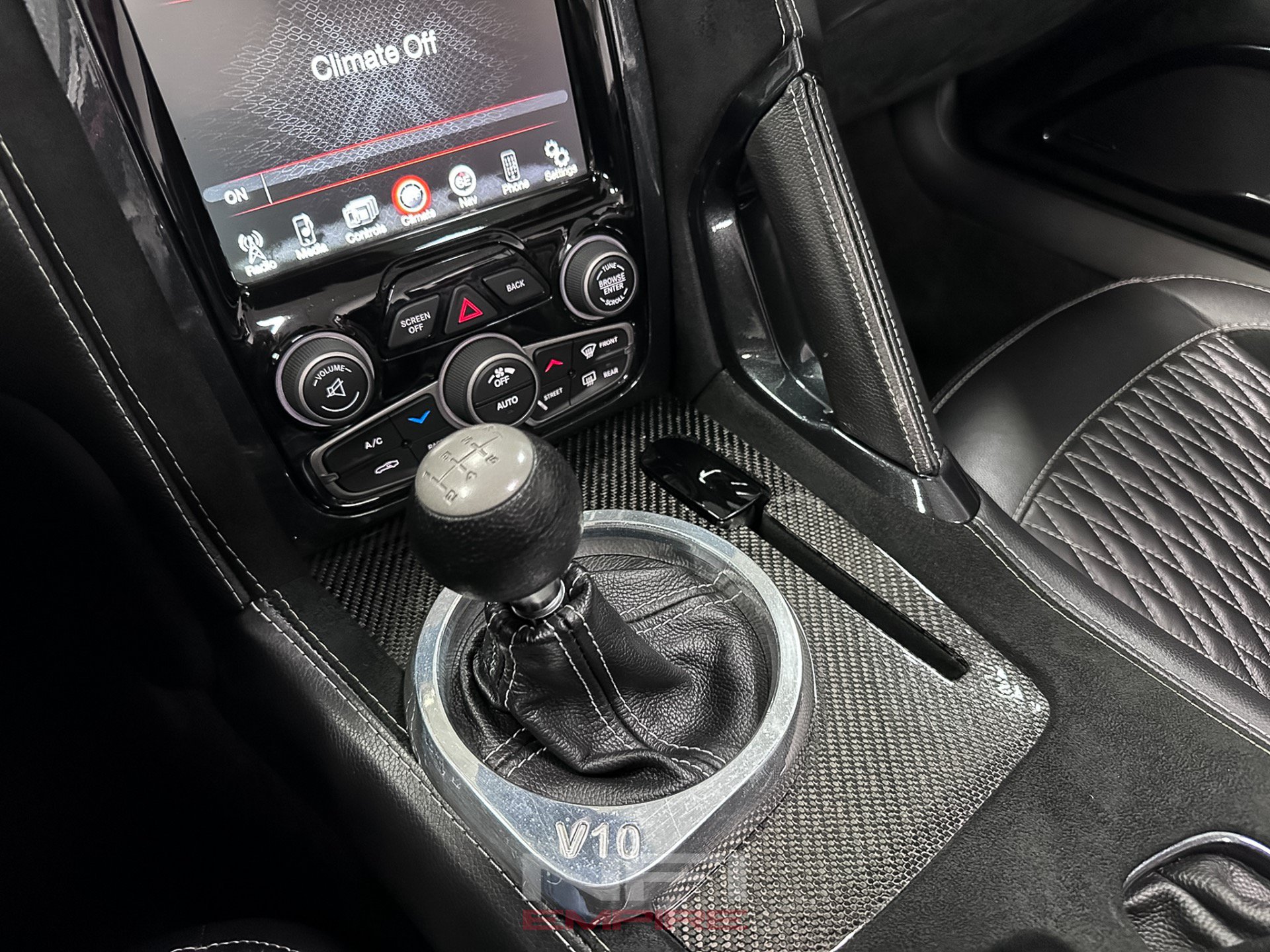 Used 2014 SRT Viper GTS w/ GTS Laguna Interior Package RWD image 38