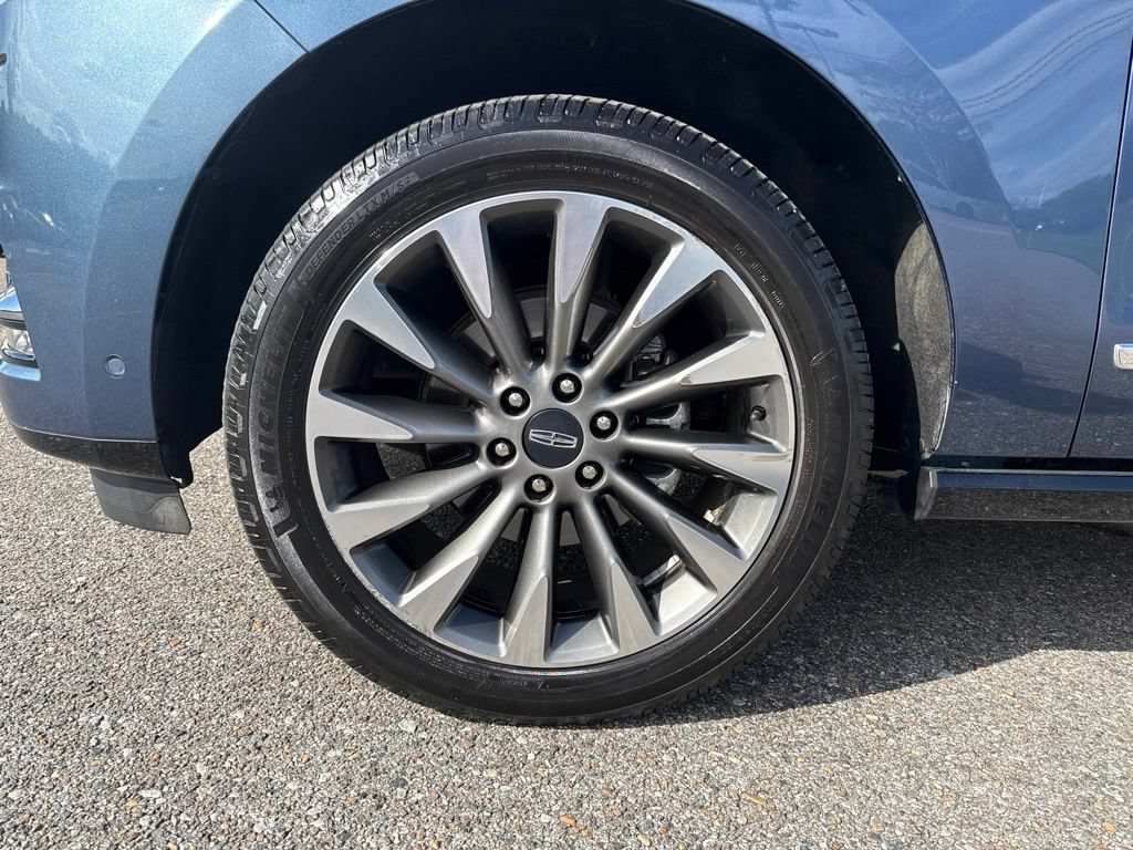 Used 2019 Lincoln Navigator Select w/ Technology Package AWD/4WD image 16