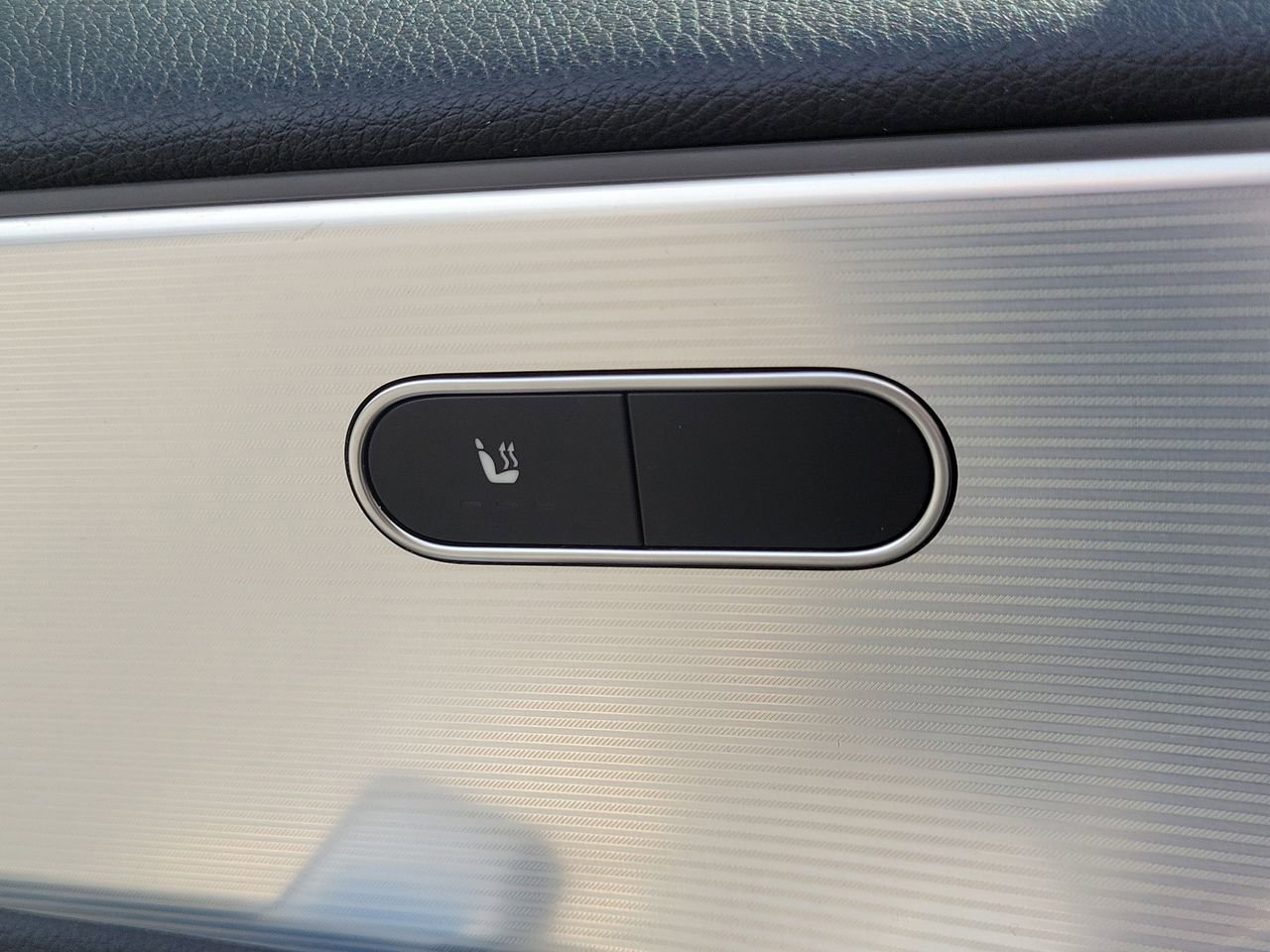 Used 2022 Mercedes-Benz A 220 image 25