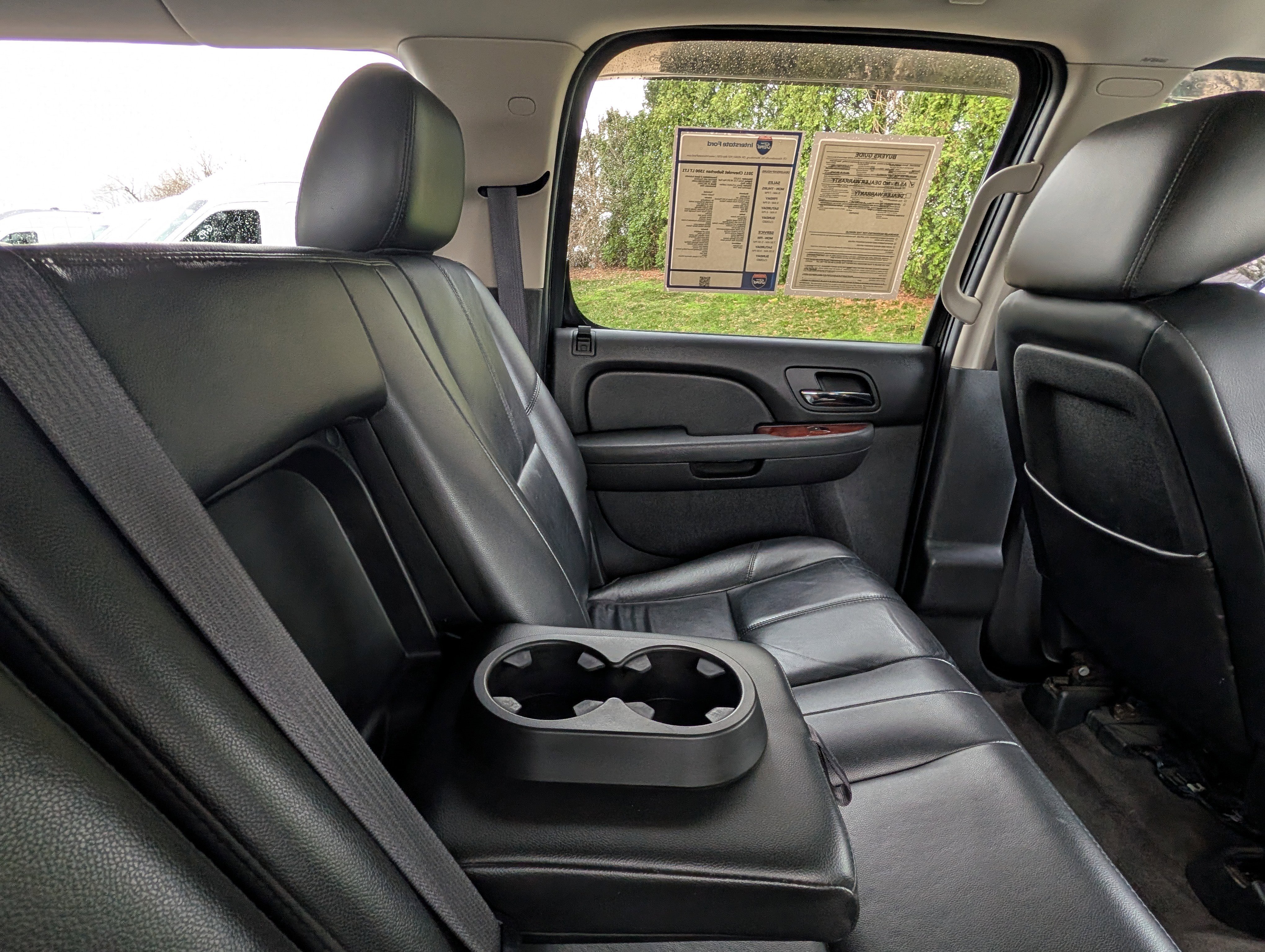 Used 2011 Chevrolet Suburban LT image 26