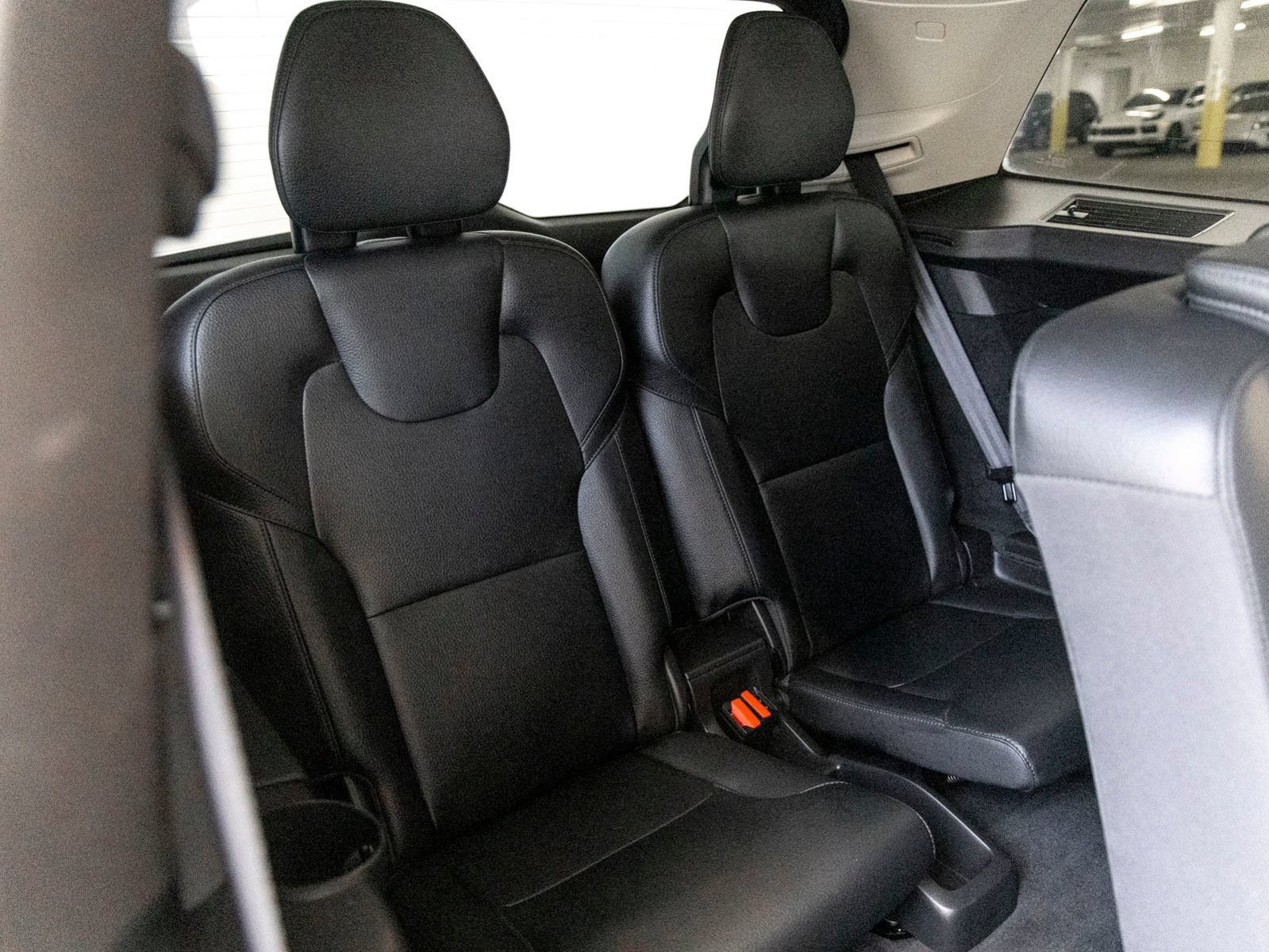 Used 2025 Volvo XC90 B6 Plus w/ Protection Package Premier AWD/4WD image 25