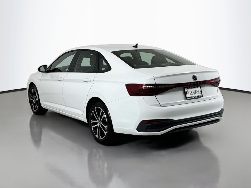 Used 2025 Volkswagen Jetta Sport FWD image 8