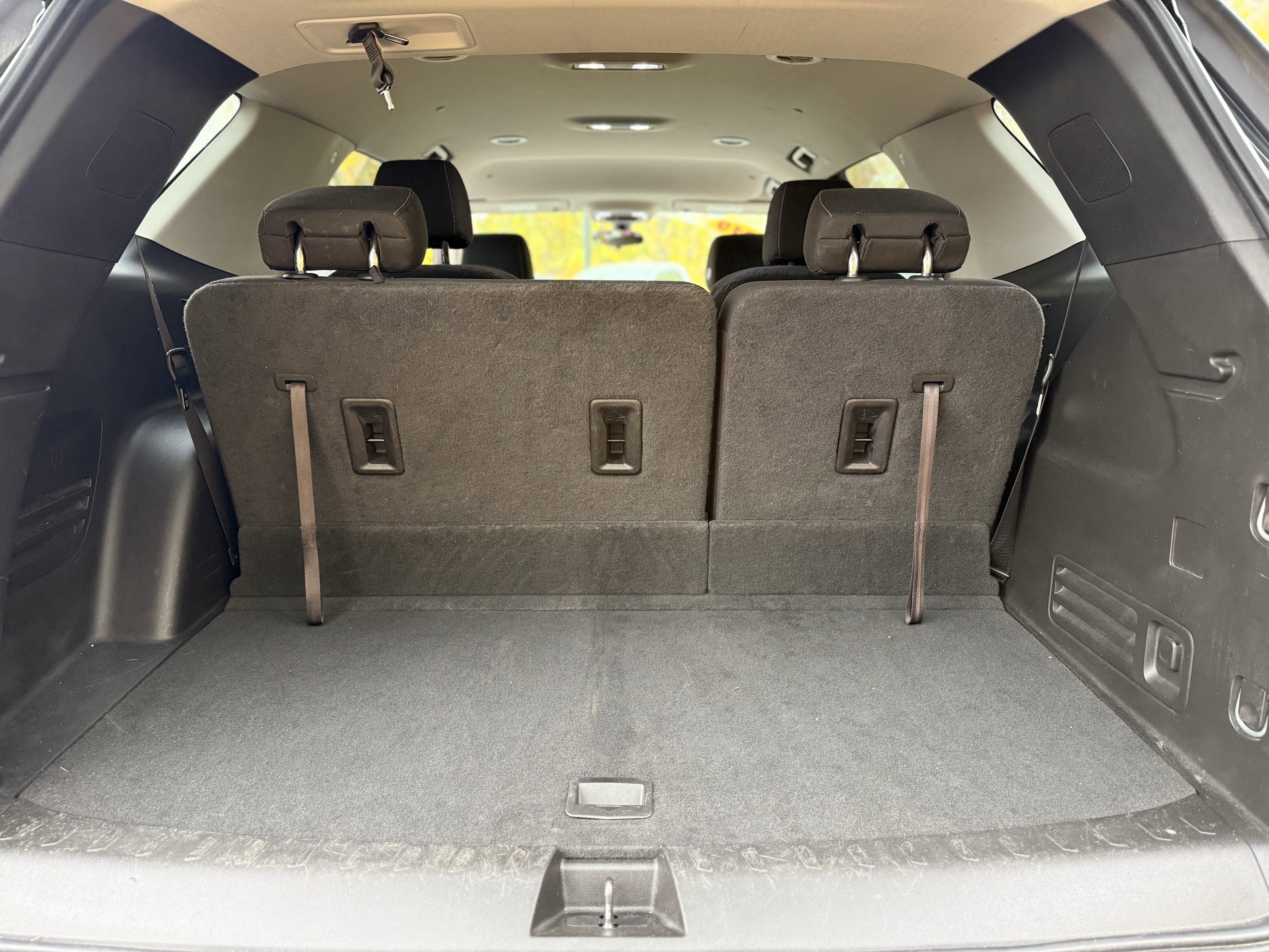 Used 2019 Chevrolet Traverse LT image 34