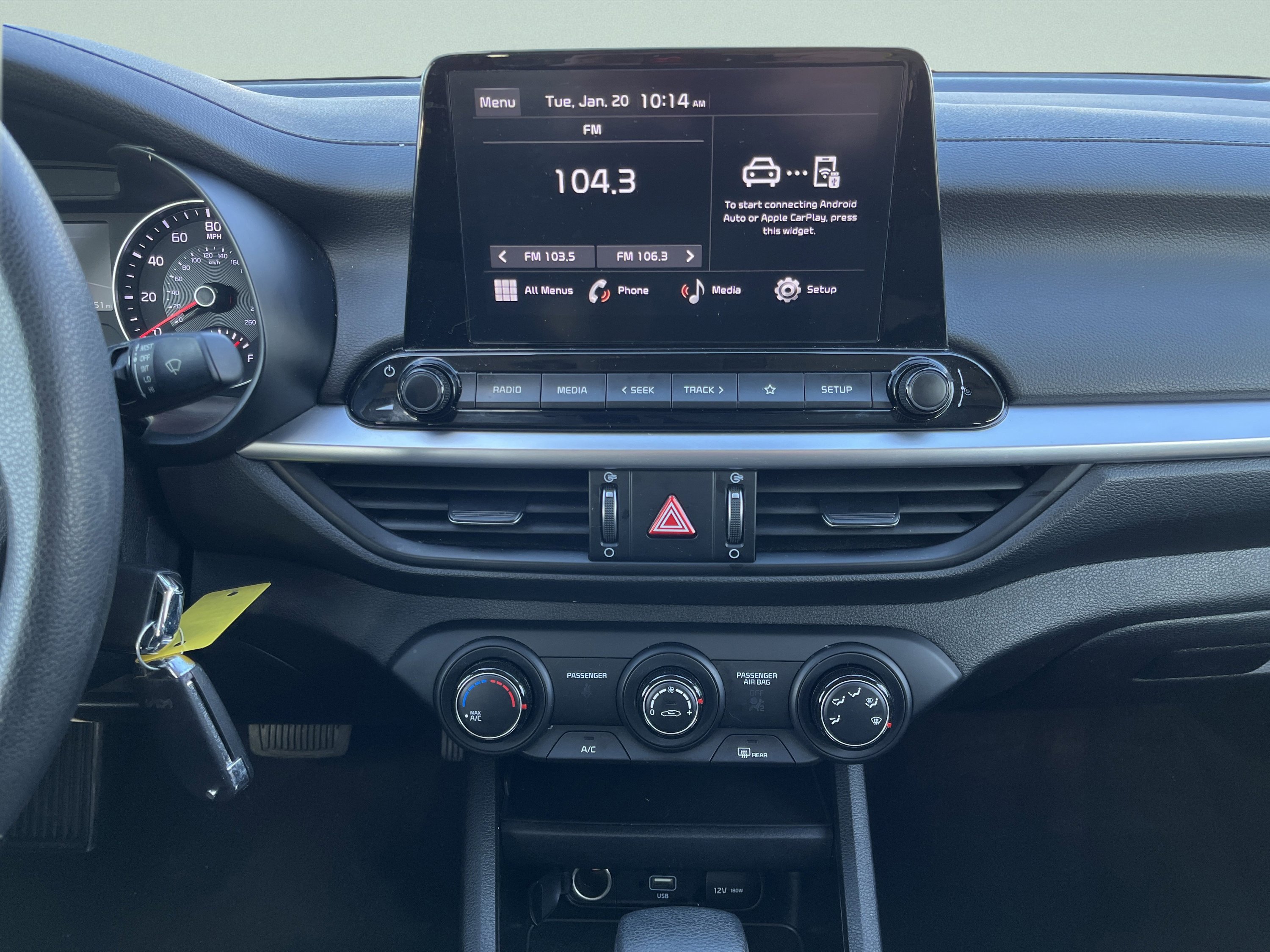 Used 2023 Kia Forte LXS image 27