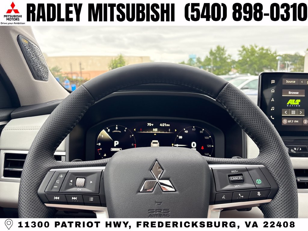 New 2026 Mitsubishi Outlander SE AWD/4WD image 6