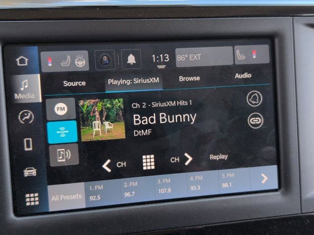 Used 2024 Chrysler Voyager LX image 18