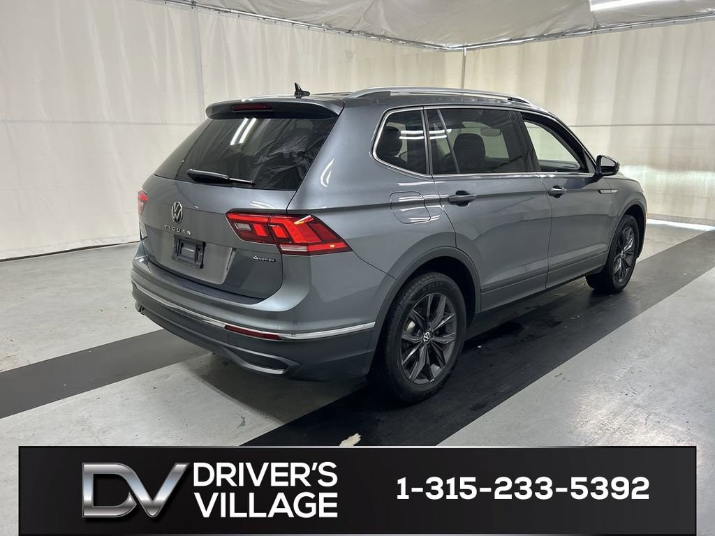 Certified 2022 Volkswagen Tiguan SE AWD/4WD image 2