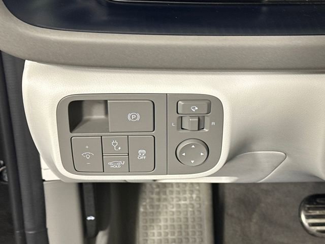 Used 2024 Hyundai Ioniq 6 Limited image 19