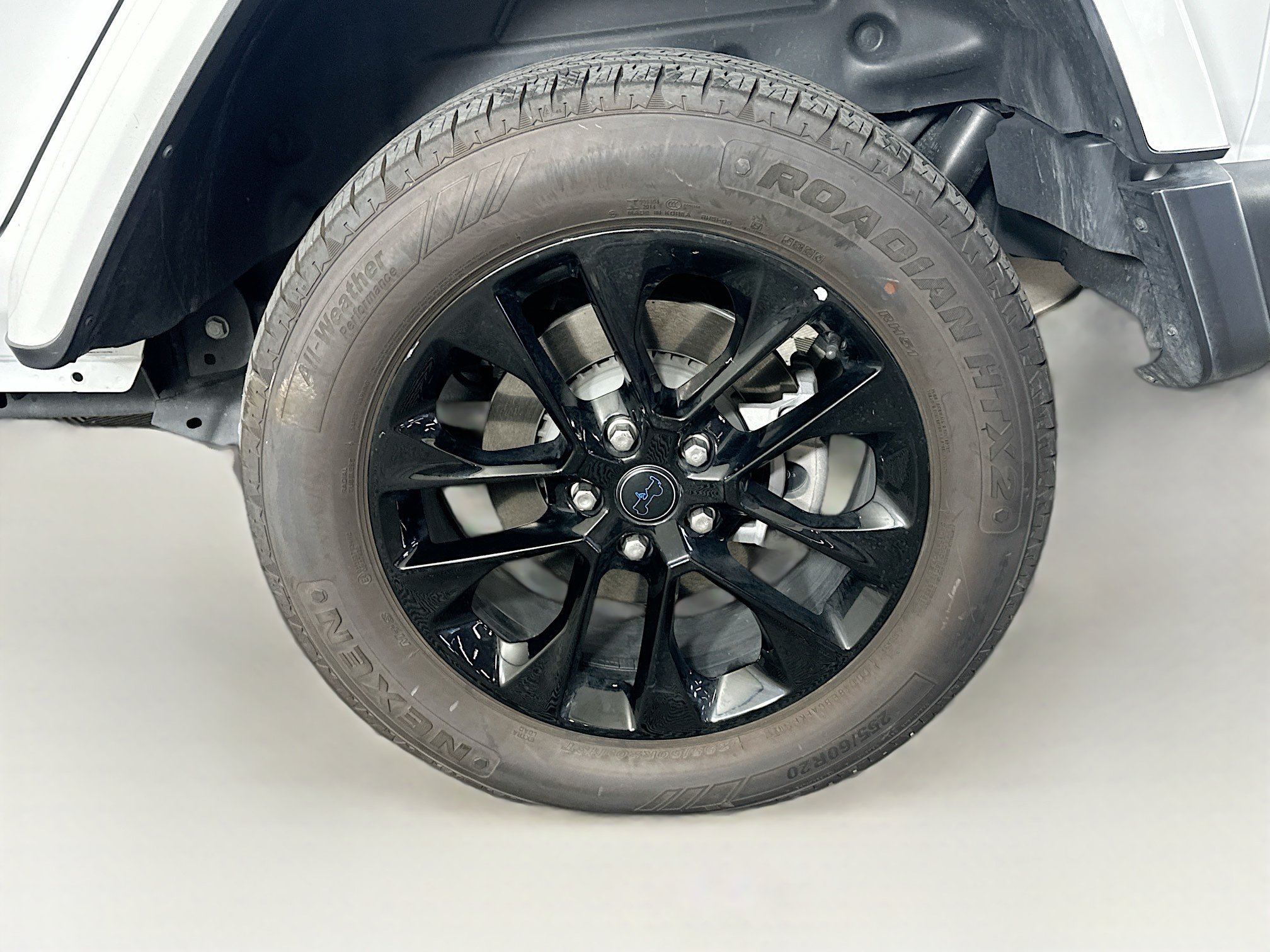 Used 2024 Jeep Wrangler Unlimited Sahara AWD/4WD image 11