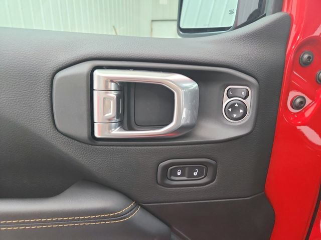 New 2026 Jeep Wrangler Unlimited Sahara AWD/4WD image 31