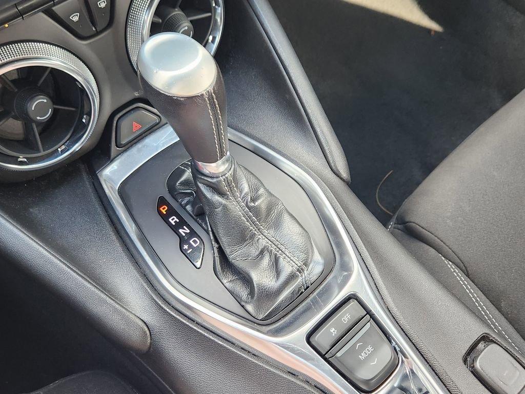 Used 2019 Chevrolet Camaro LT RWD image 18