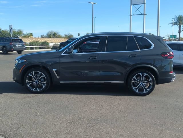 Used 2026 BMW X5 xDrive40i w/ Climate Comfort Package AWD/4WD image 9
