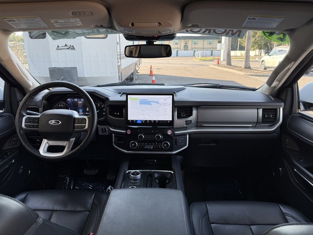 Used 2024 Ford Expedition Max XLT image 33