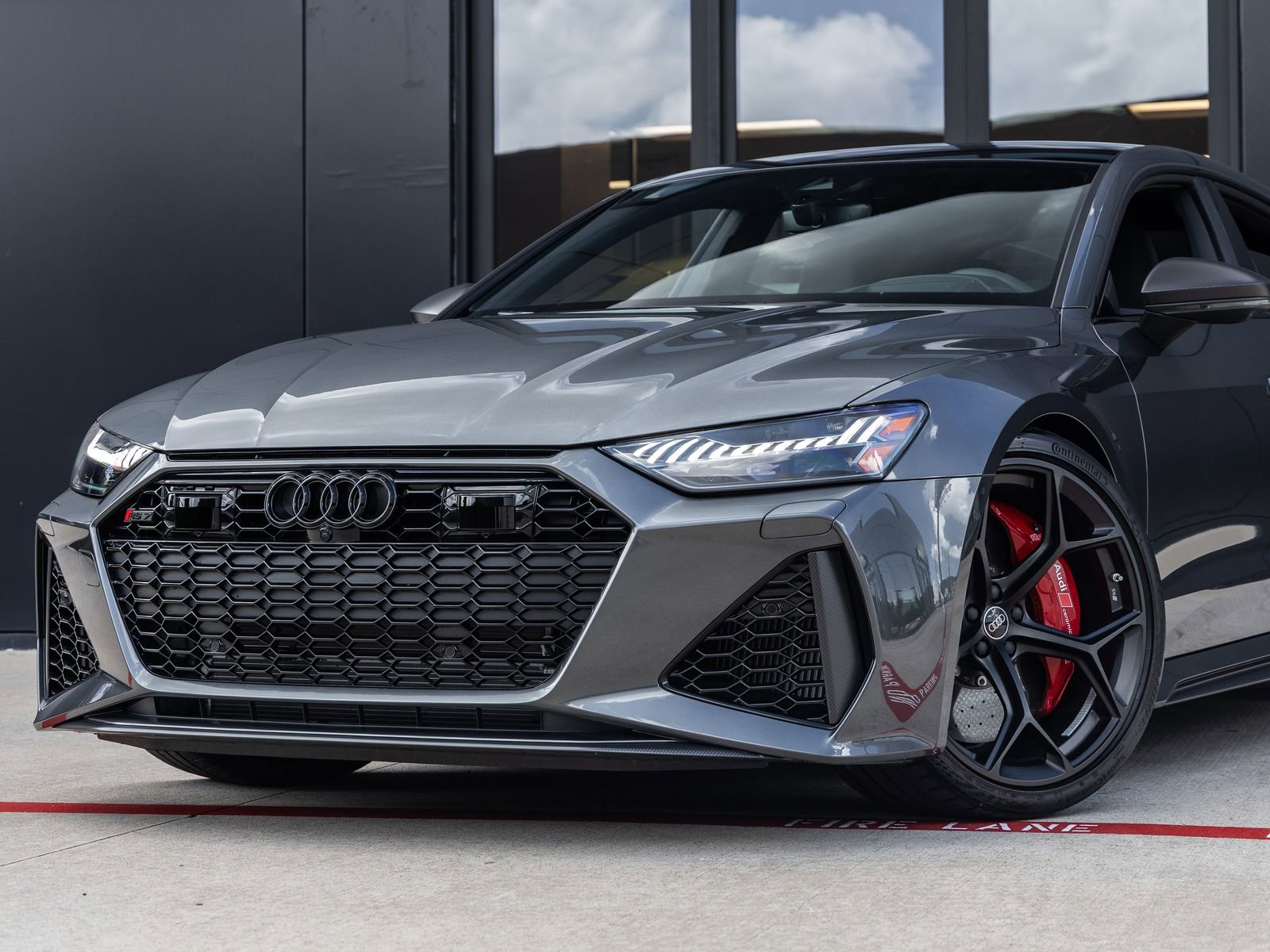 Used 2026 Audi RS 7 Performance AWD/4WD image 3