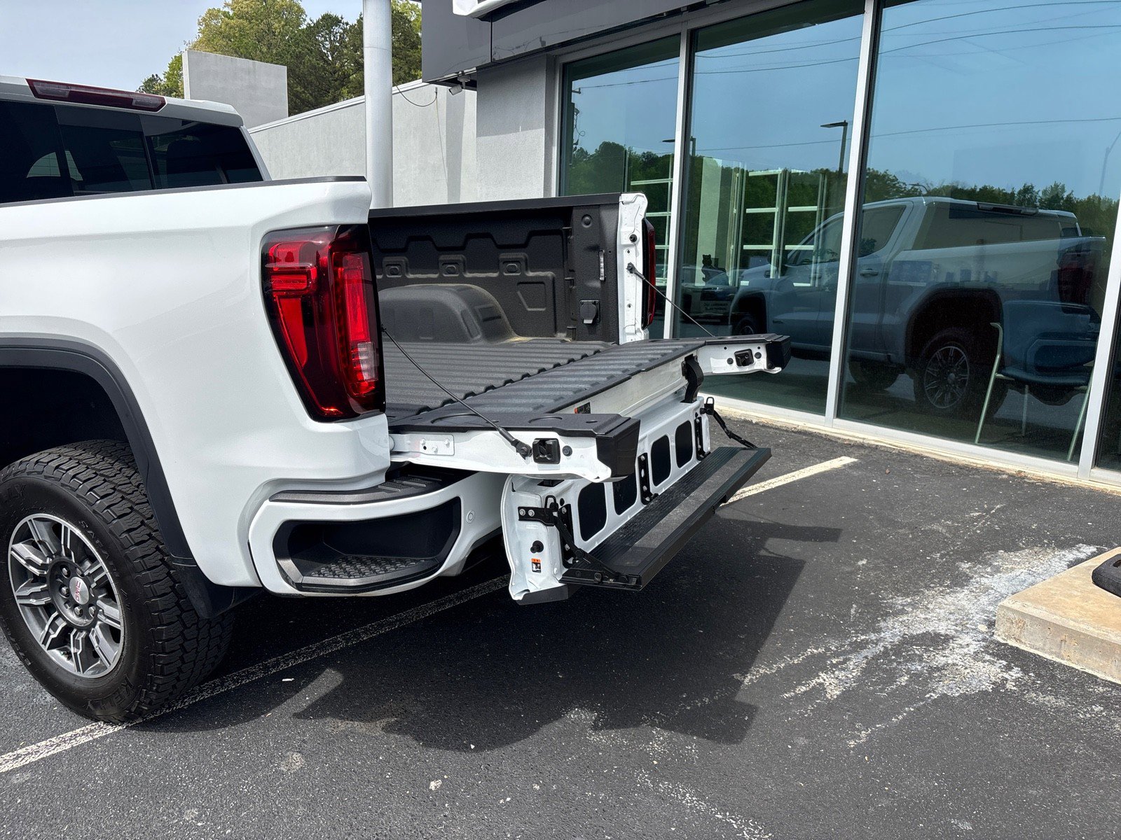 Certified 2024 GMC Sierra 1500 AT4 w/ AT4 Premium Package image 53