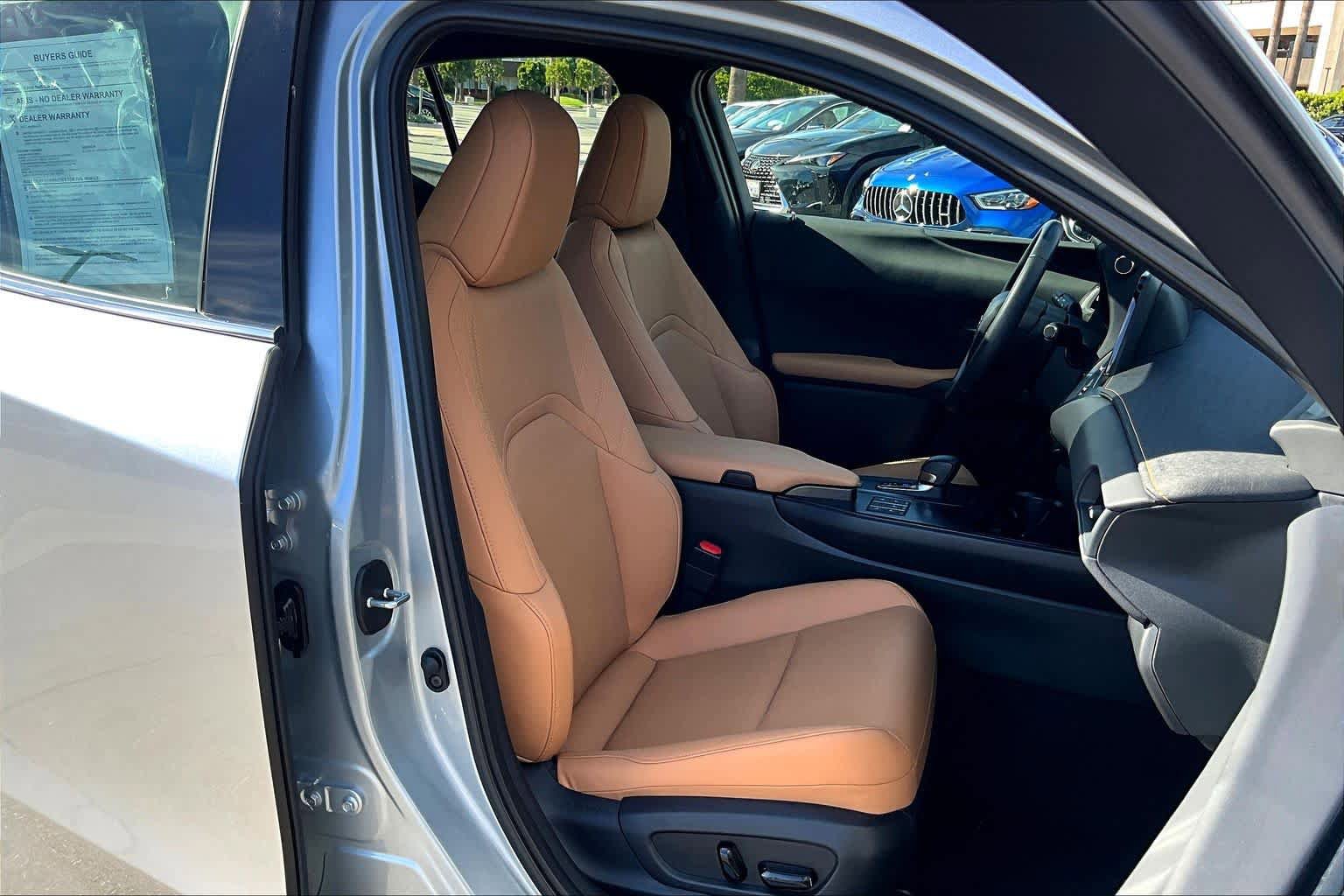 Certified 2025 Lexus UX 300h FWD w/ Accessory Package (Z1) image 8