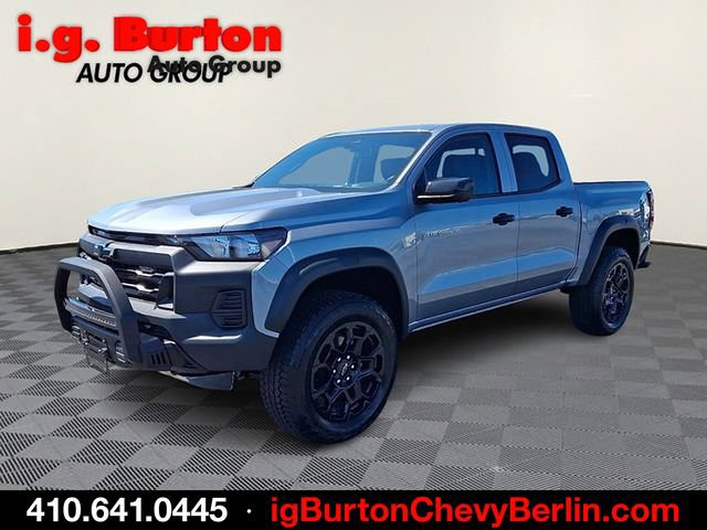 New 2026 Chevrolet Colorado Trail Boss w/ Off-Road Front Bumper Package AWD/4WD video 2