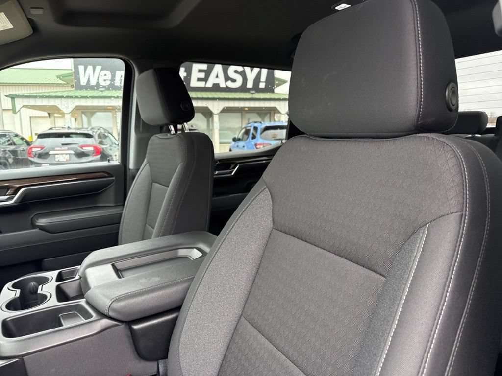 Used 2024 Chevrolet Silverado 1500 LT Trail Boss AWD/4WD image 25