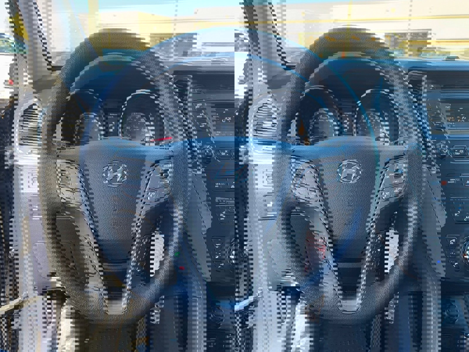 Used 2015 Hyundai Santa Fe Sport w/ Option Group 02 image 18