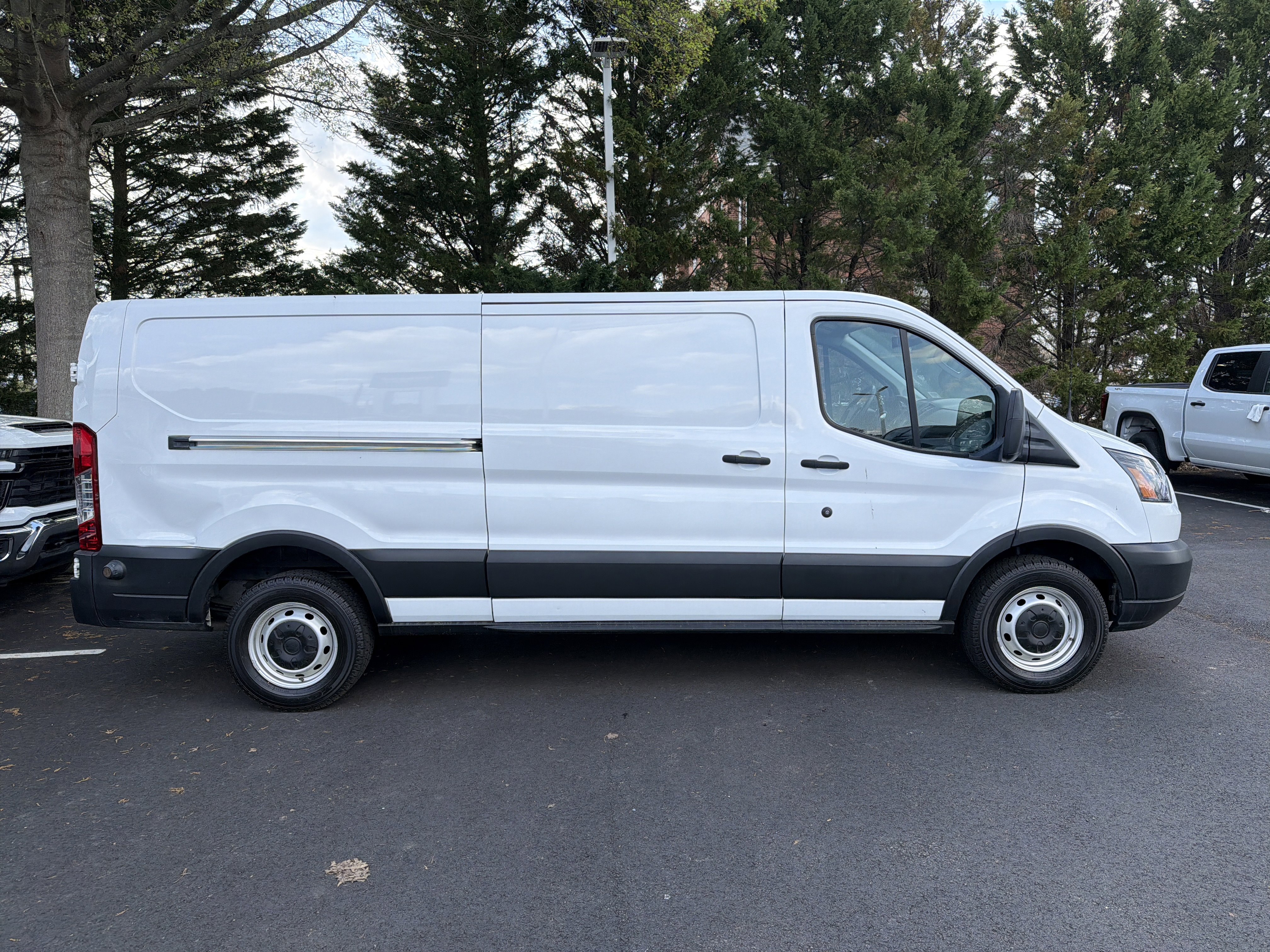 Used 2019 Ford Transit 250 148 Low Roof image 11