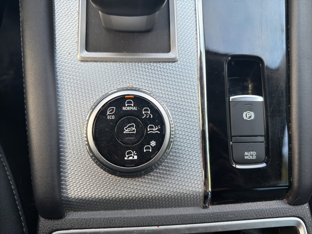 Used 2023 Mitsubishi Outlander SEL image 13