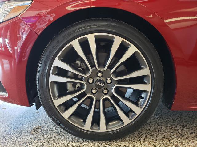 Used 2019 Lincoln Continental Select w/ Continental Climate Package image 27