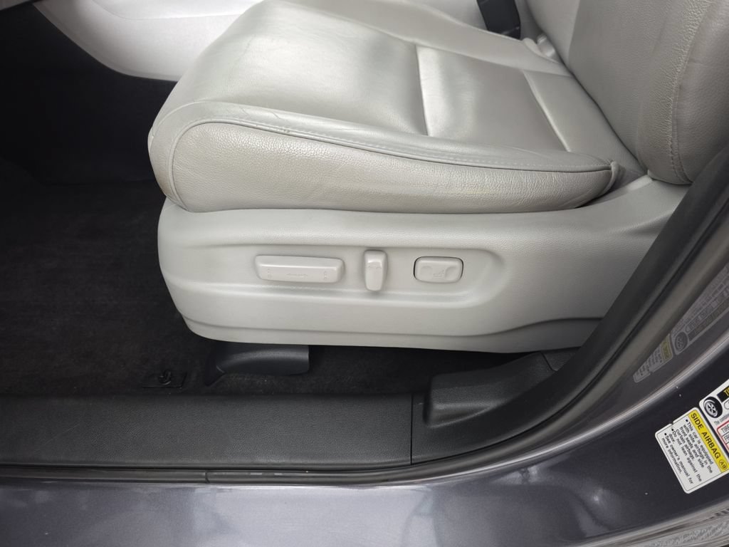 Used 2016 Honda Pilot Touring image 24