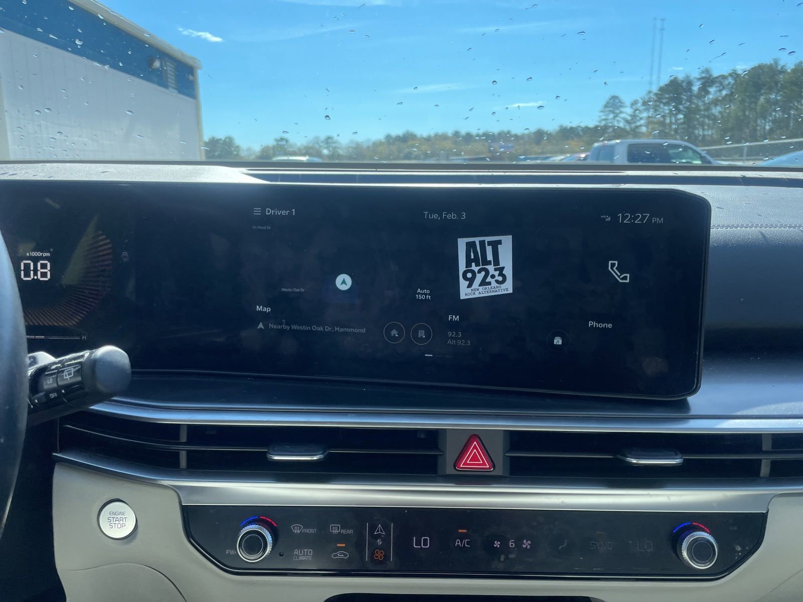 Used 2025 Kia Sorento S w/ Panoramic Sunroof Package image 10