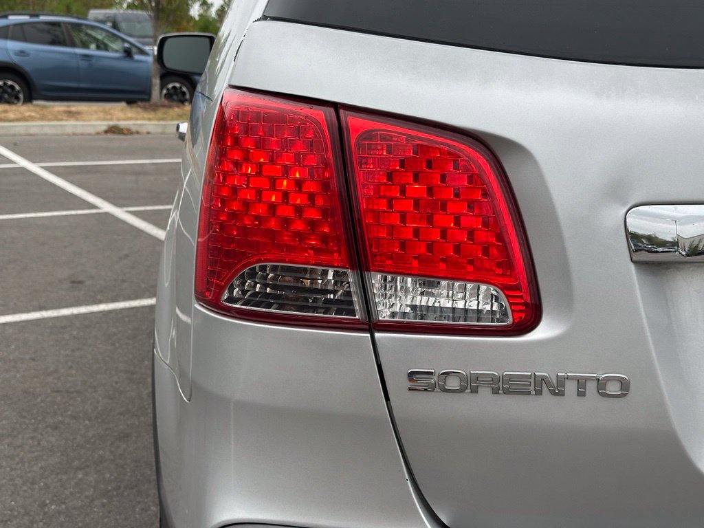 Used 2013 Kia Sorento LX AWD/4WD image 42