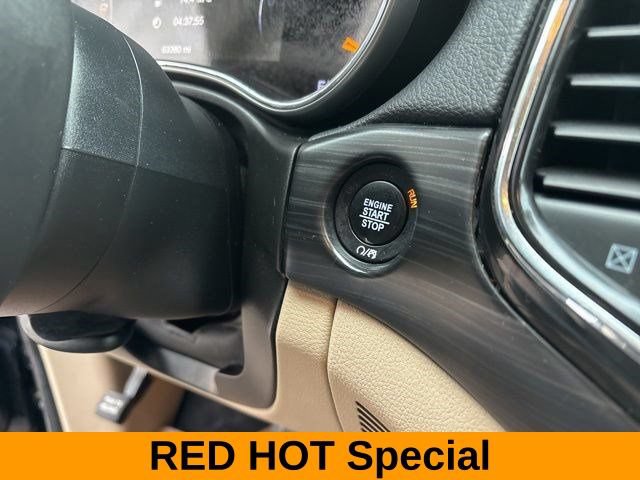 Used 2022 Jeep Grand Cherokee Laredo E w/ Security & Convenience Group AWD/4WD image 20