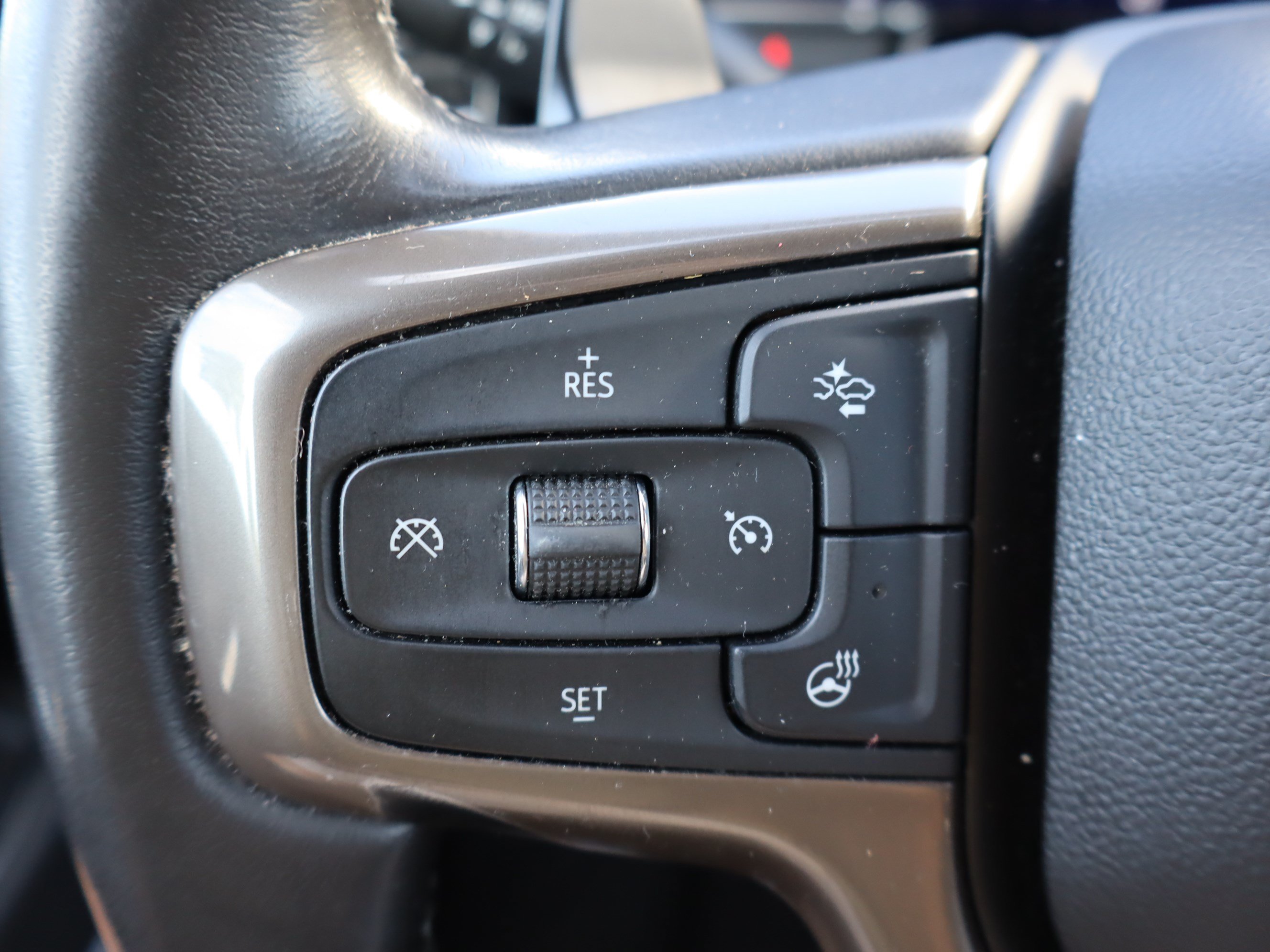 Used 2022 Chevrolet Silverado 1500 High Country w/ High Country Premium Package AWD/4WD image 24
