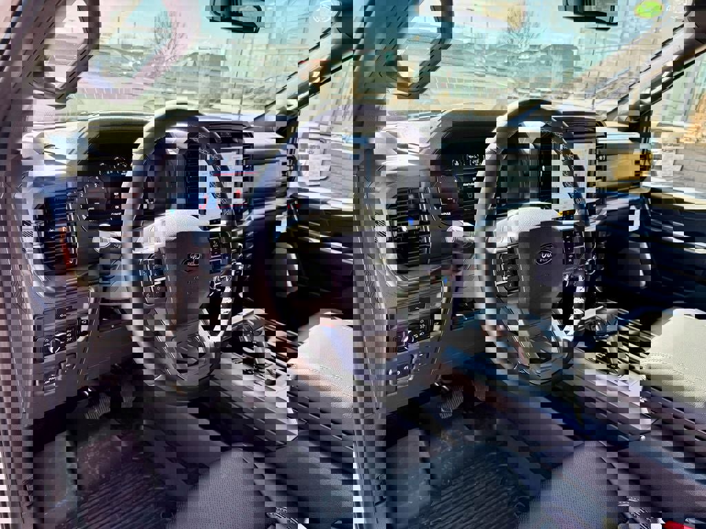 New 2026 Ford F150 Lariat w/ Equipment Group 502A High image 9