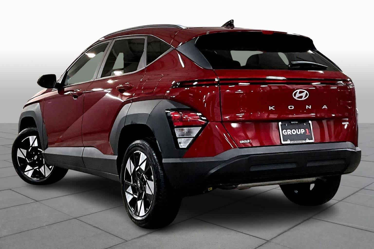 Used 2025 Hyundai Kona SEL image 12