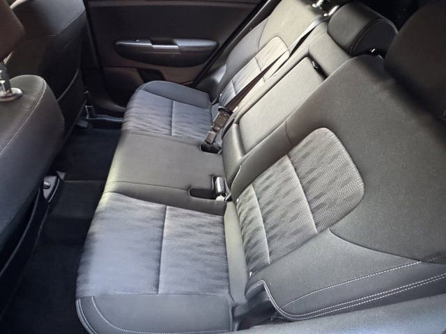 Used 2020 Kia Sportage LX image 12