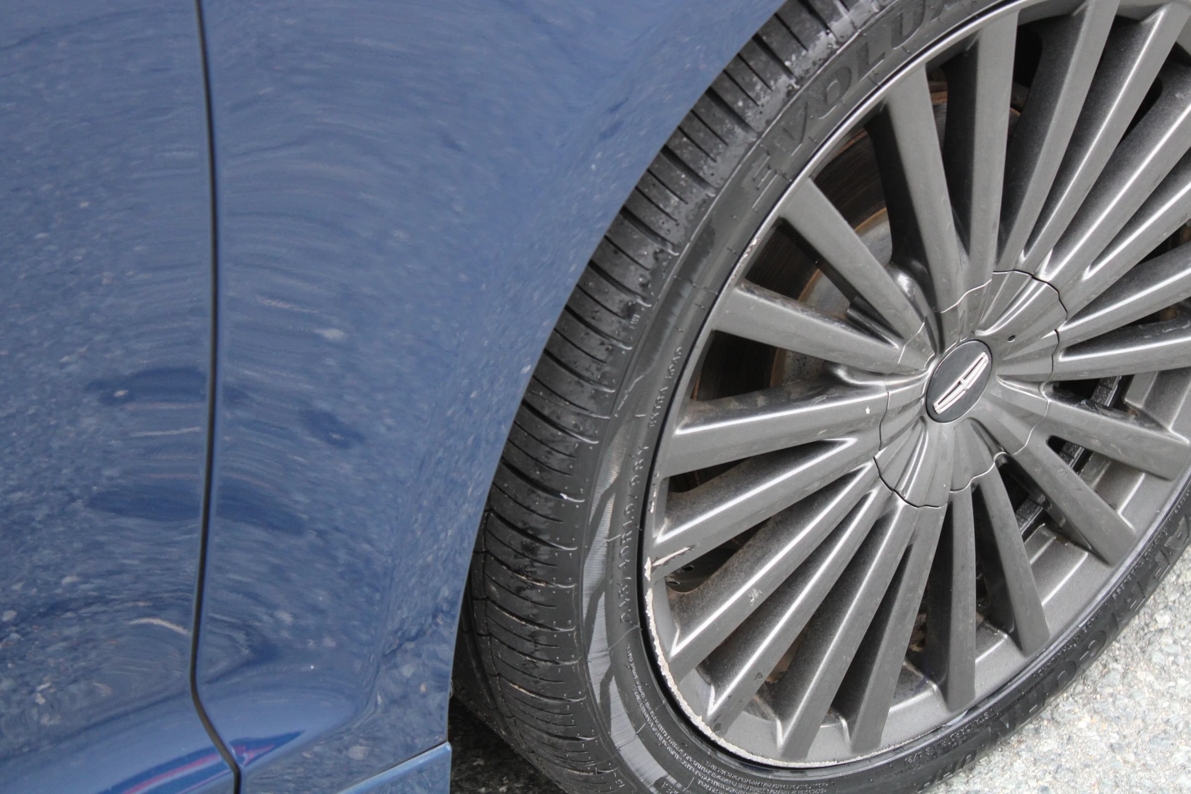 Used 2018 Lincoln MKZ Reserve FWD image 33