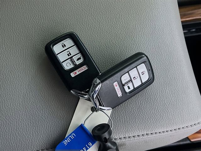 Used 2022 Honda CR-V Touring image 33