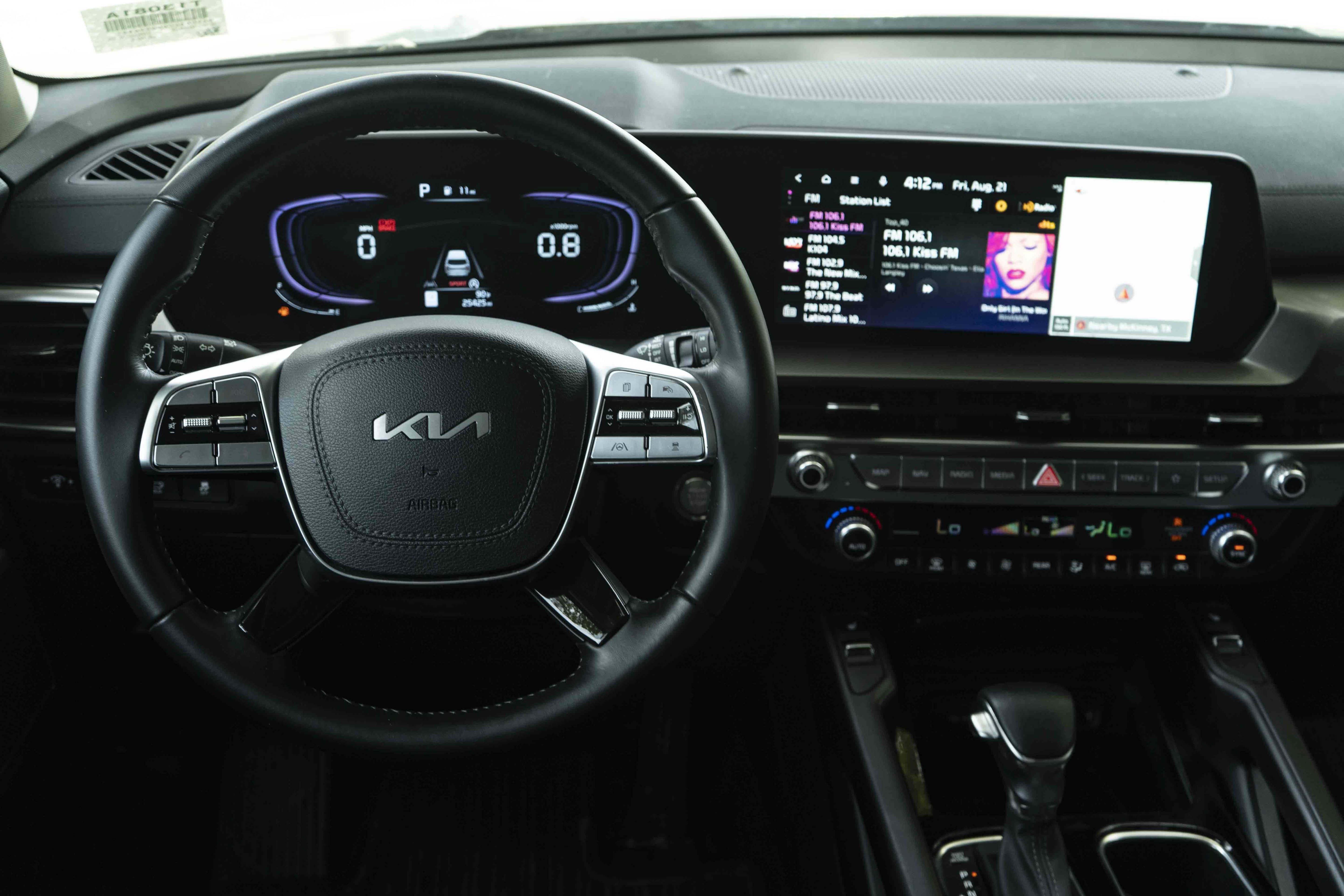 Used 2025 Kia Telluride S FWD image 20