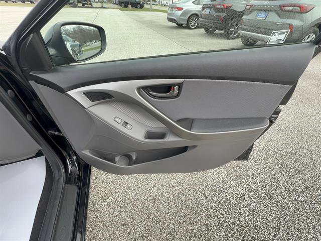 Used 2013 Hyundai Elantra GLS w/ Preferred Pkg FWD image 25