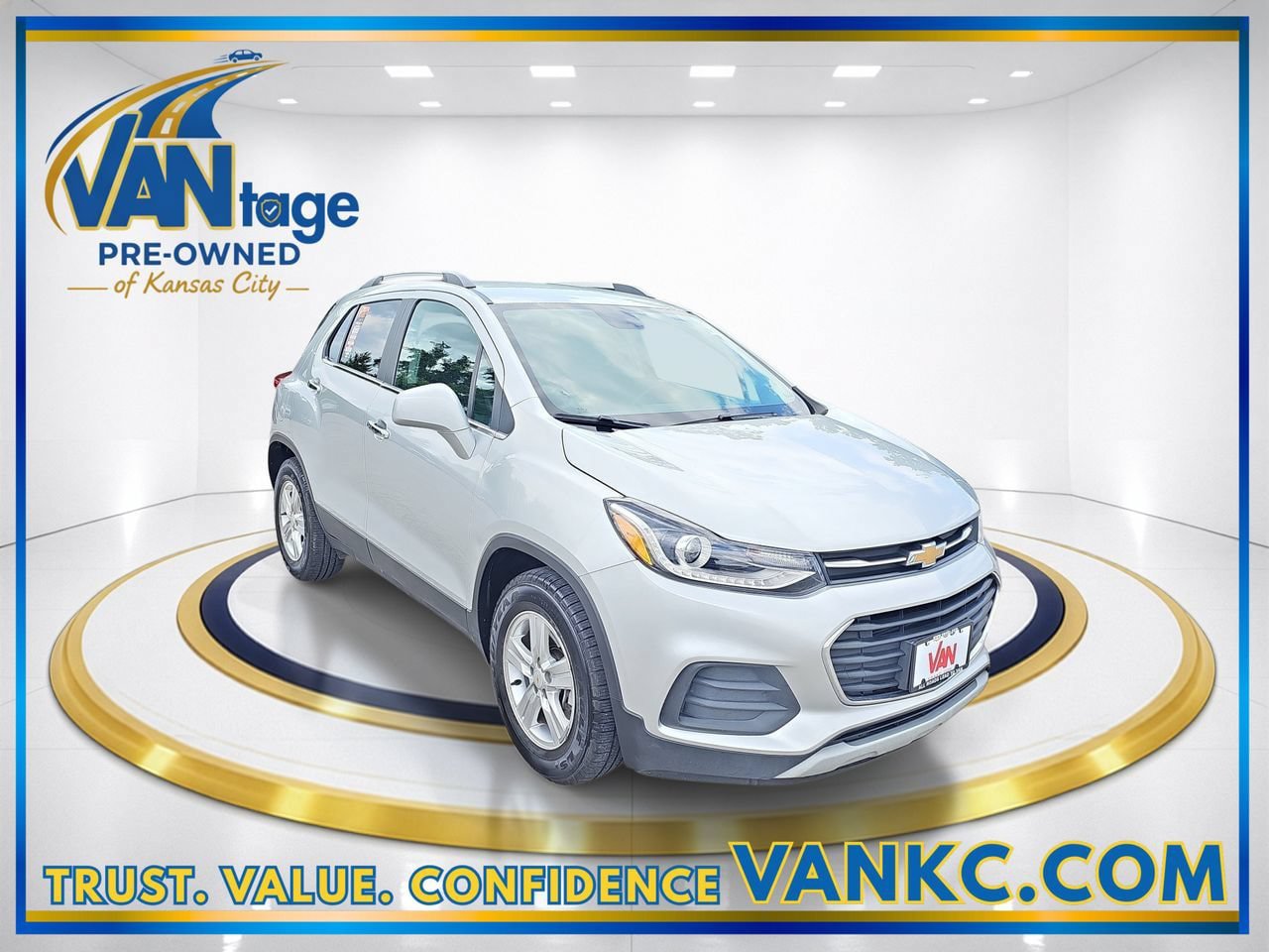 Used 2019 Chevrolet Trax LT w/ LT Convenience Package FWD image 3