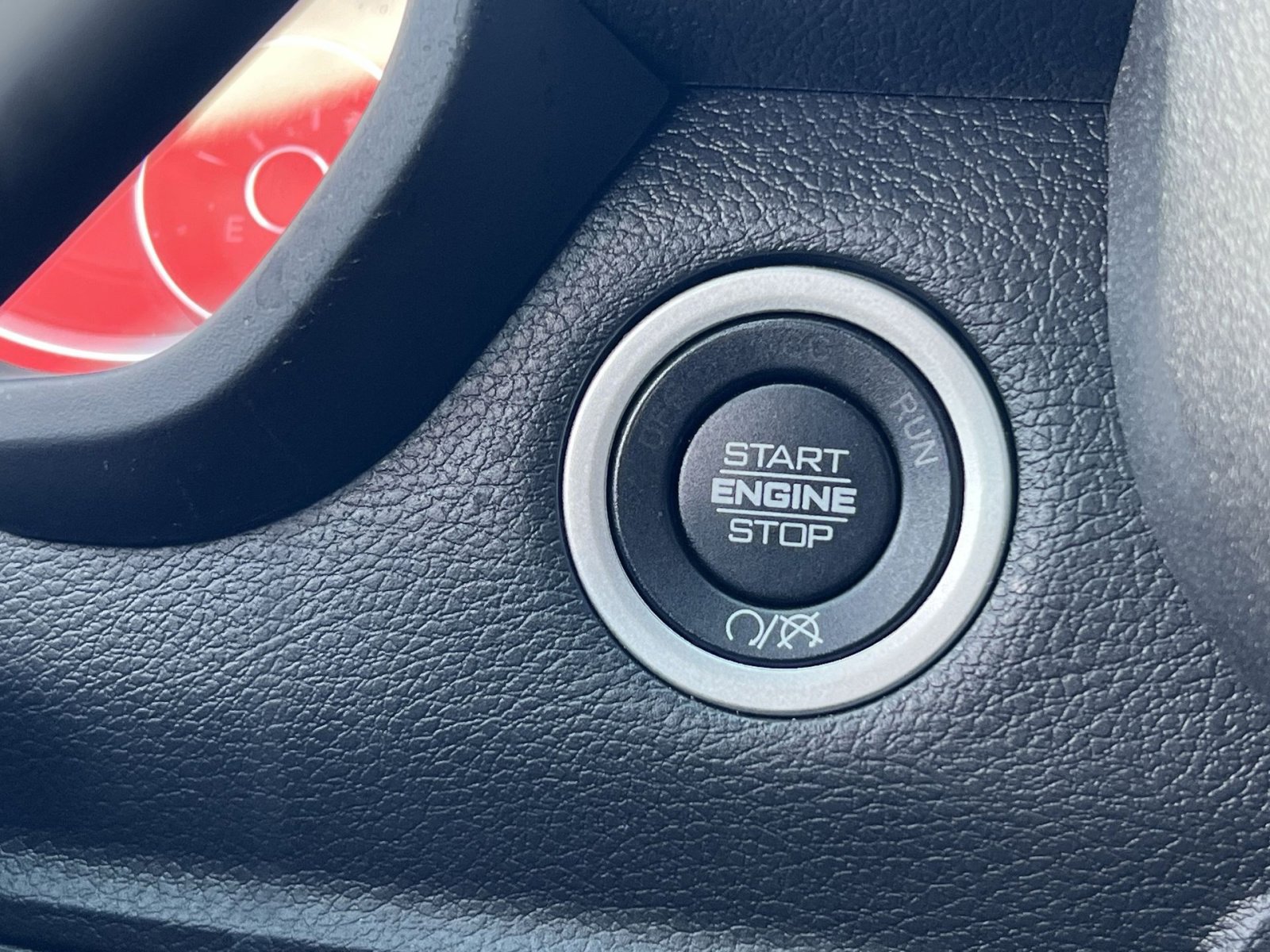 Used 2024 RAM 2500 Tradesman w/ Chrome Appearance Group image 33