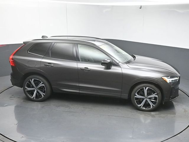 Used 2023 Volvo XC60 B6 Ultimate w/ Protection Package Premier image 50