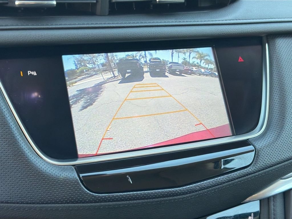 Used 2017 Cadillac XT5 Luxury w/ Driver Awareness Package FWD image 14