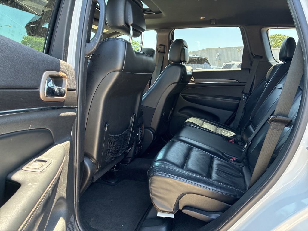 Used 2017 Jeep Grand Cherokee Limited image 17