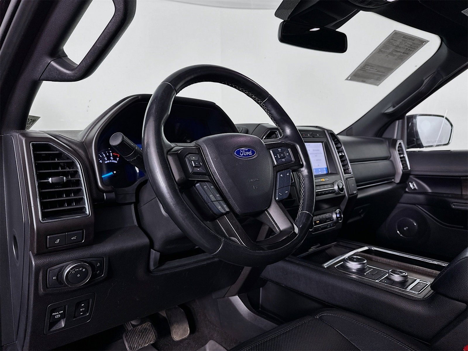 Used 2020 Ford Expedition Max Limited image 9