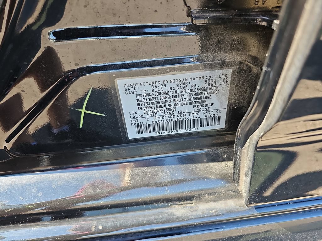 Used 2023 Nissan Sentra SR w/ Midnight Edition Package FWD image 31
