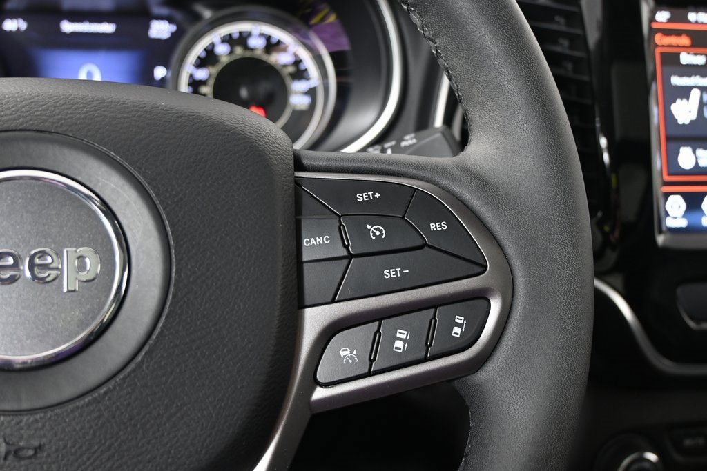 Used 2022 Jeep Cherokee Limited image 38