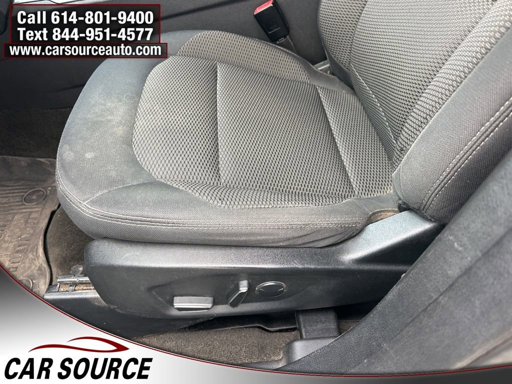 Used 2018 Ford Explorer XLT image 10