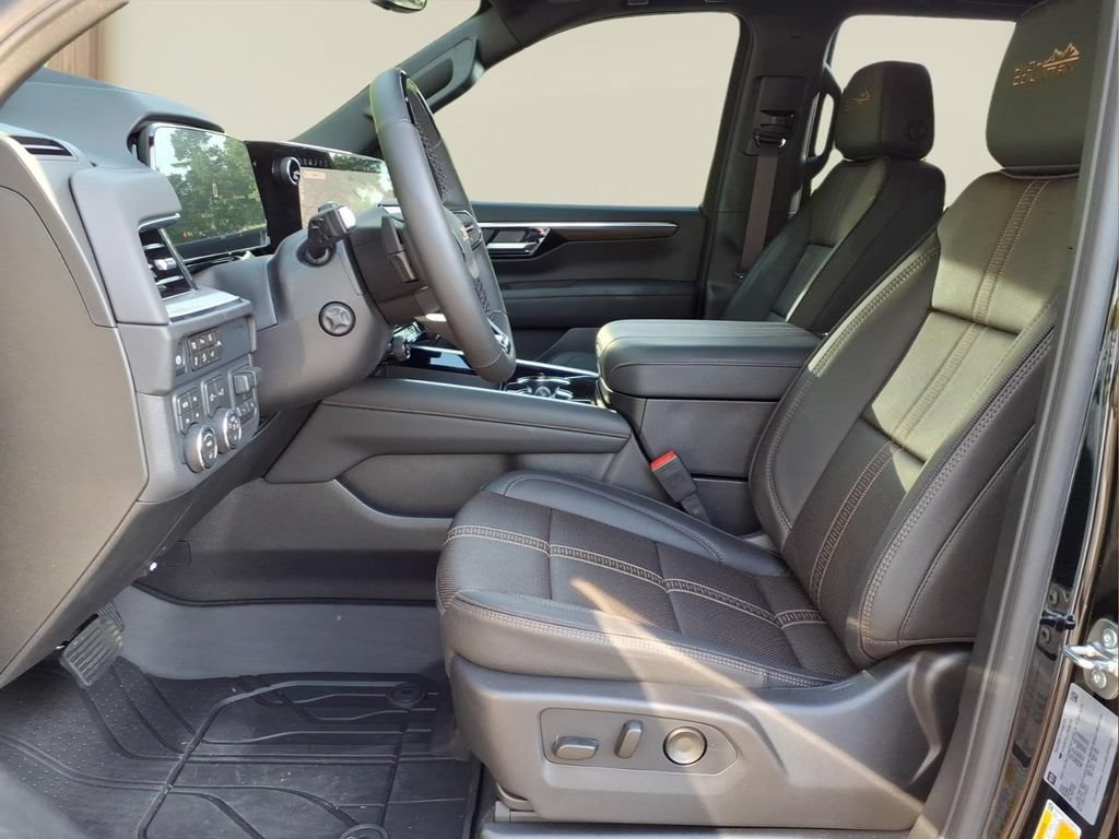 New 2026 Chevrolet Tahoe High Country AWD/4WD image 12