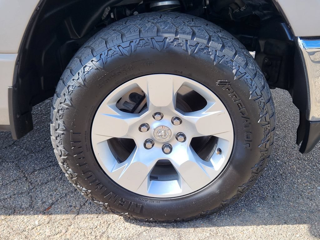 Used 2020 RAM 1500 Big Horn AWD/4WD image 14